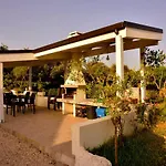 Pm Villa Tania Guest House